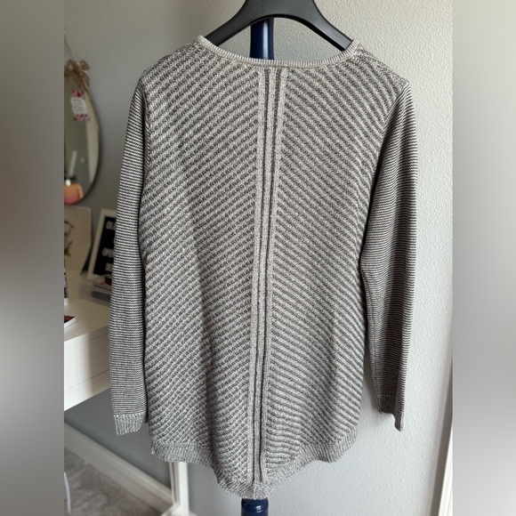 APT. 9 Women's Gray Chevron Knit Sweater, Size XL - Picture 8 of 11